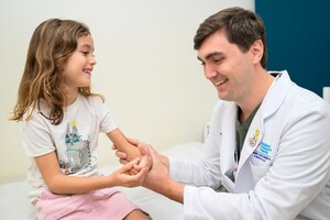 Dr. Thomas Utset-Ward, Pediatric Orthopedic Oncology Specialist, Joins Nicklaus Children's